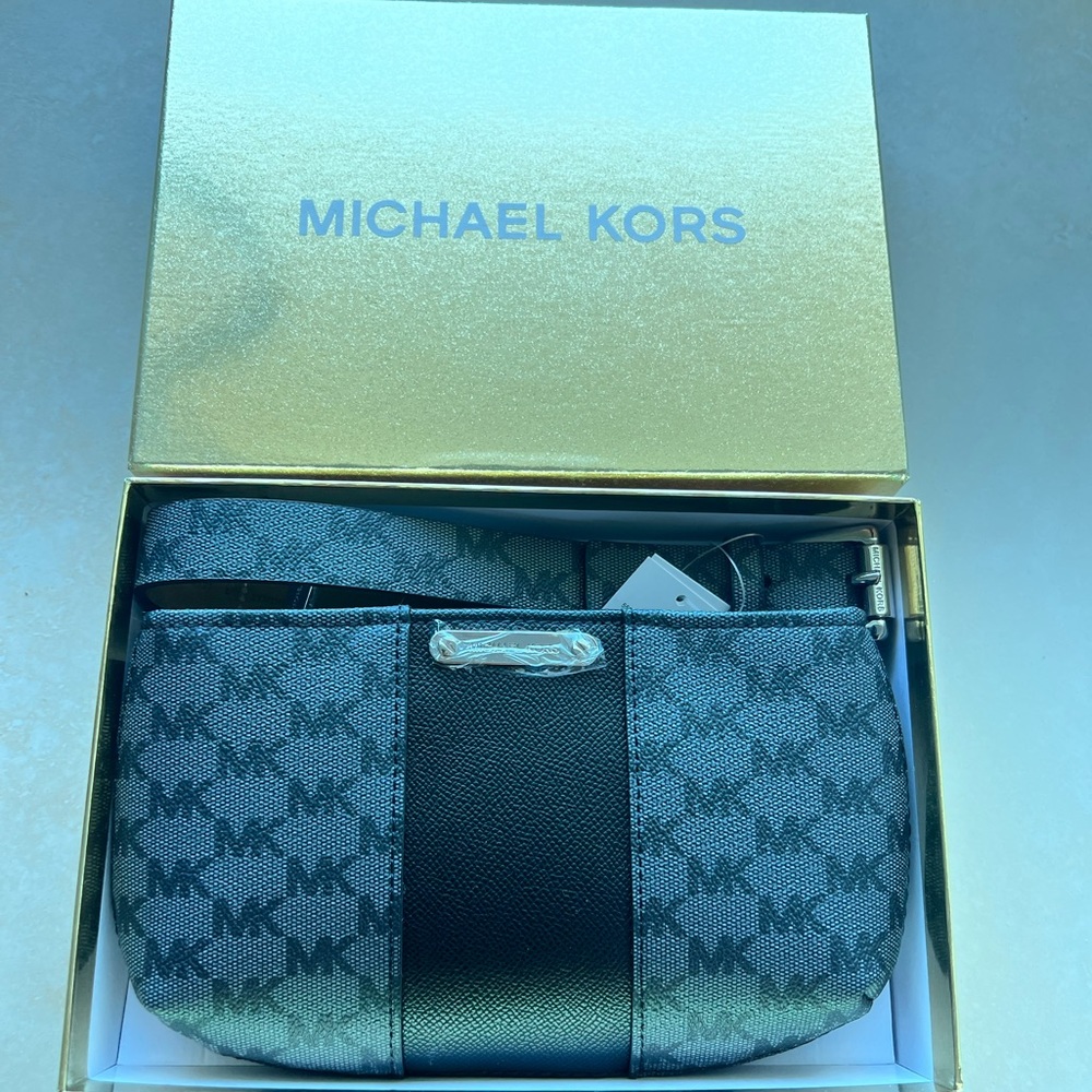MICHAEL KORS Women's Cambodia MK LOGO Black Grey Belt Bag with Gold Box